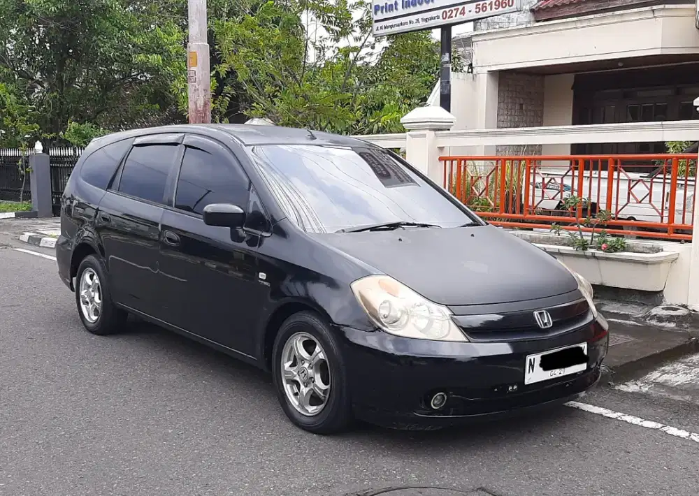 Honda Stream 2005