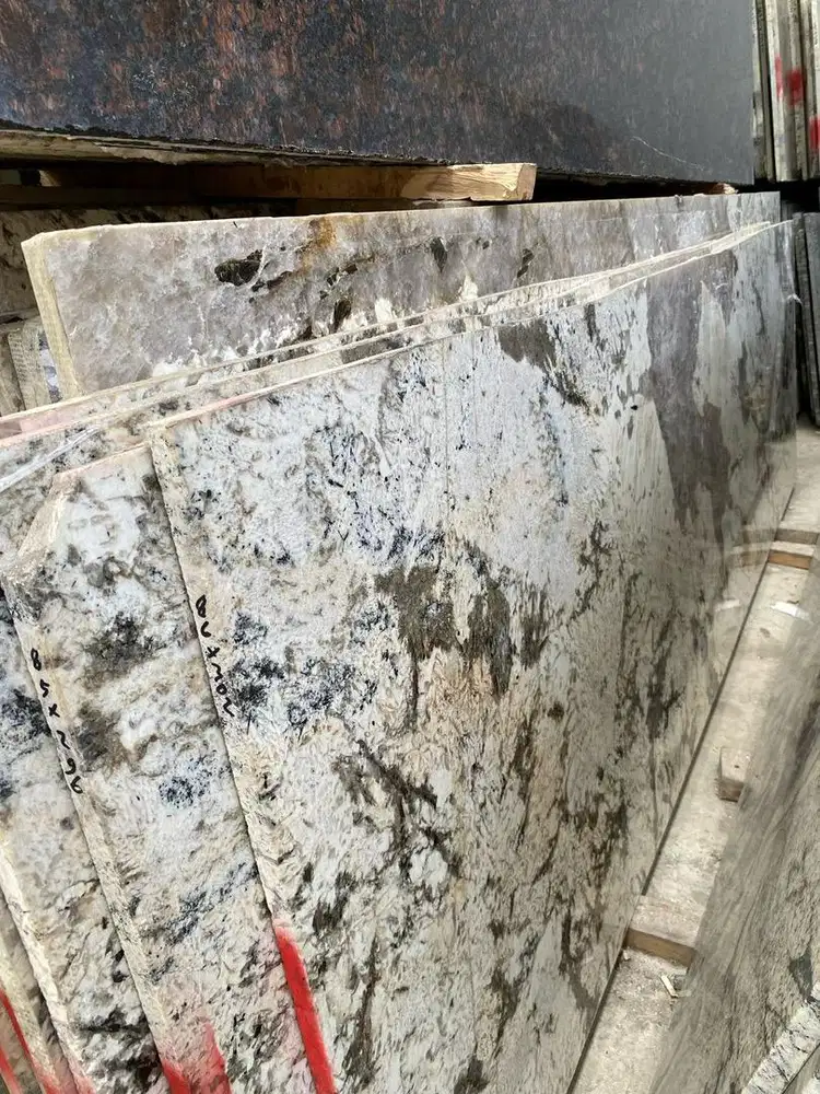 marmer dan granit (alaska white)