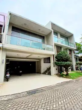 Rumah semi furnished siap huni di Kebayoran Bintaro