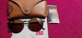 Rayban sunglasses, made in Italy, Like new