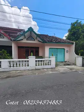 Dijual rumah di Kotagede dekat UTY Kampus 3 Yogya