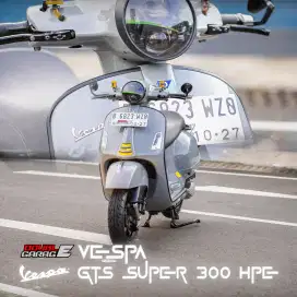 Vespa GTS 300 HPE 2019 Grey full accesories hedon