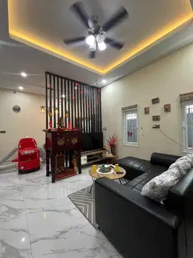 Dijual Villa Terawat Bagus Di Komplek Mentari Jasmine