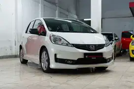 Honda Jazz GE 8 1.5  AT  2011 Bensin