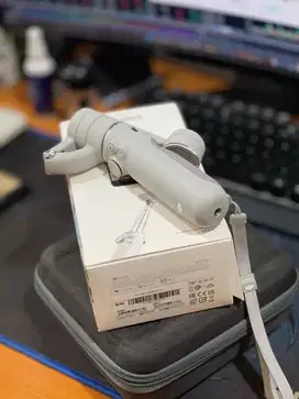 DJI OM 5 Athens Gray
