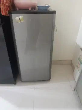 DIJUAL KULKAS 1 PINTU MERK POLYTRON