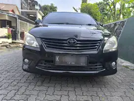 Toyota Innova Diesel G 2011 automatic