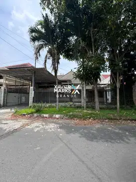 Disewakan Rumah Usaha 2 Lantai Poros Jalan Utama Kota Malang