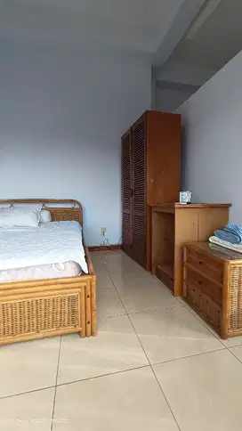 Ruang Pavilion, full furniture. Kamar tidur, kamar mandi, dapur.