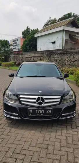 Mercedes-Benz C200 2014 Bensin