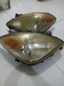 LAMPU BEKAS AVANZA G VVTI 2010 ORIGINAL