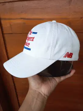 Topi New Balance White Ori