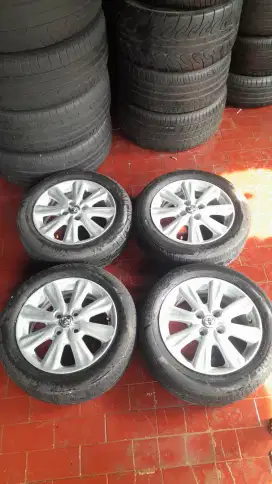 Velg oem yaris R15 pcd 4×100 plus ban..4pcs