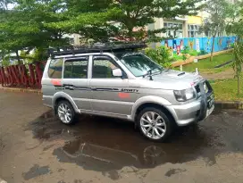 Mitsubishi kuda tahun 2000 bensin