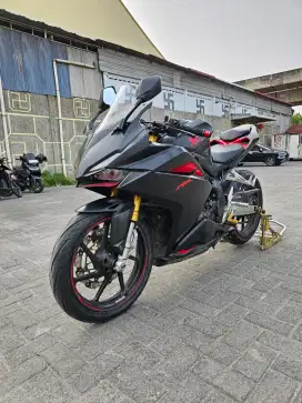 Honda CBR 250RR Hitam 2016