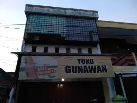 Di sewakan rumah di Pekalipan Selatan