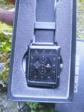 Jam tangan kotak hitam philipe ricci