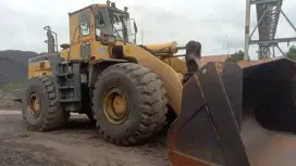 Loader Komatsu WA500 2013
di Samarinda
