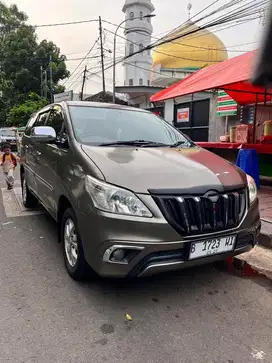 Toyota Innova V AT 2005 bensin