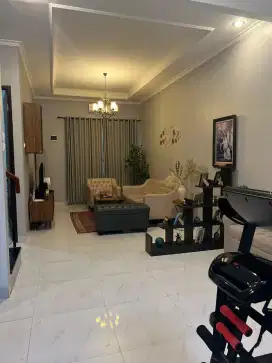Dijual Cepatt !!Rumah Cantik Sangat Rapi & Terawat Di Ciputat