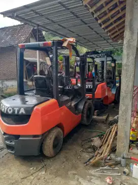 Forklift 3 ton Toyota manual