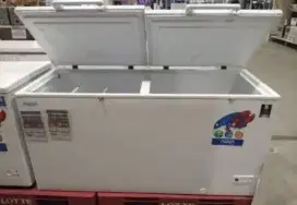 DIJUAL FREEZER MERK AQUA AQF-550EC