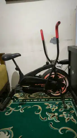 SEPEDA STATIS PLATINUM BIKE olahraga jantung dan kalori