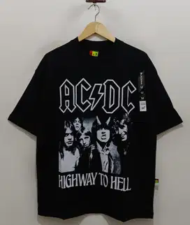 T SHIRT / KAOS ACDC BLACK TEE