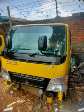 Kepala Kabin Truk Colt Diesel 110PS