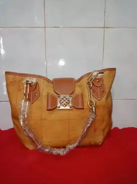 Tas pesta cantik