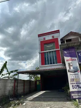 Dijual Ruko 3 Lantai, pinggir jalan raya,cocok untuk usaha atau kantor