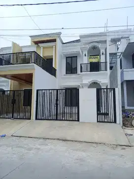 DIJUAL RUMAH CLASIC KARANG TENGAH CILEDUG