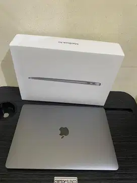 Laptop Mac Air 1 8/256GB