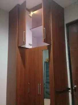 Lemari Baju Simpel