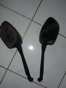 Dijual sepasang spion Honda CBR 150 Thailand