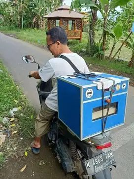 Mesin penetas telur otomatis