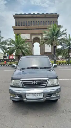 Kijang Krista 4.AT Tahun 2003