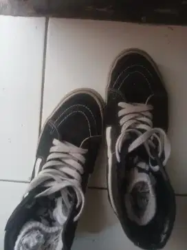 Sepatu Vans SK8 Hitam Ori