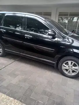 Avanza Veloz A/T Tahun 2012 Black