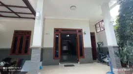 Dijual/sewa rumah vila bandung indah cileunyi