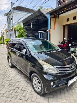 TOYOTA AVANZA 2013 MANUAL HITAM