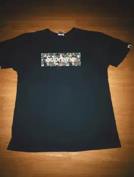 BATHING APE X SUPREME BLACK T- SHIRTS ori Masih mulus