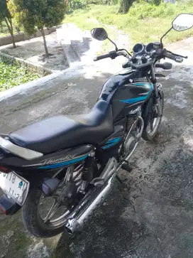 Suzuki thunder 125