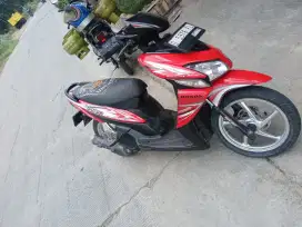 Vario 110 old merah