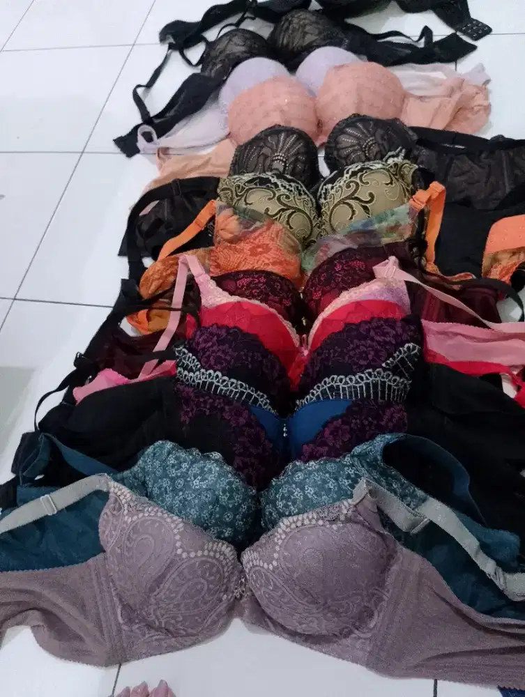 Dijual Bra uk.36 ,borong semua 20 ptong