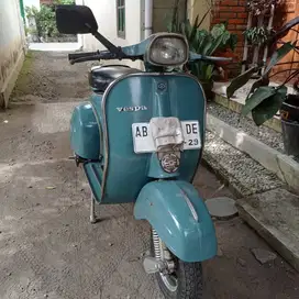 VESPA SUPER TAHUN 1979