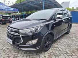 Pajak Panjang-Toyota Kijang Innova 2.0 Venturer Bensin-AT 2017