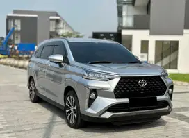 (KM 4 RIBU) TOYOTA VELOZ Q CVT  SILVER 2024