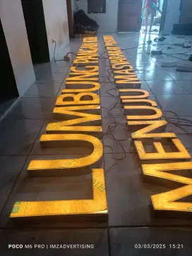 Neonbox billboard papan nama