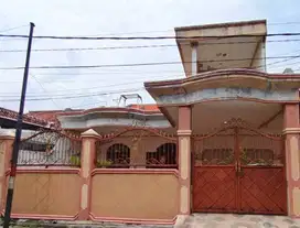 Rumah Nyaman 1,5 Lantai Lokasi Strategis Griya Kebraon Tengah